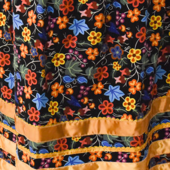 Skirt with wnhac traditional design